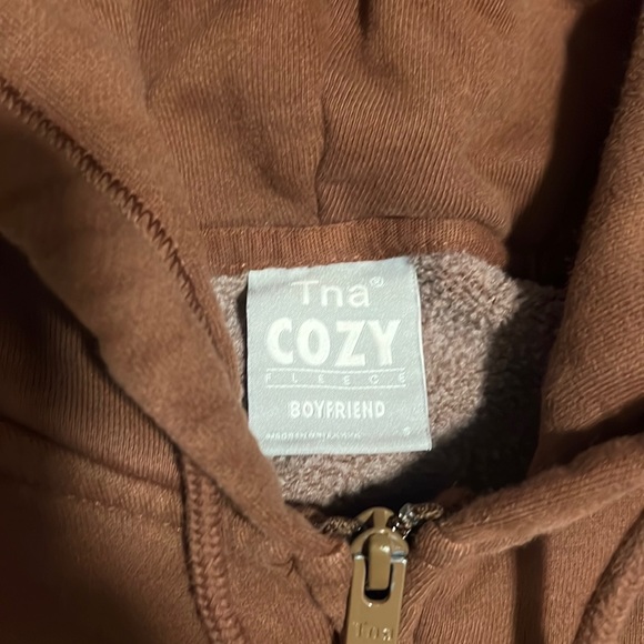 TNA Cozy AF - Picture 2 of 3